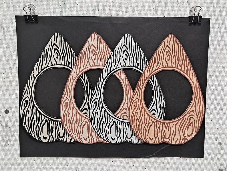 Planchettes, linocut prints on parchment paper